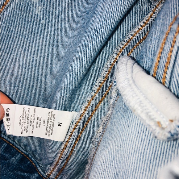 Jeans jacket - Picture 2 of 7